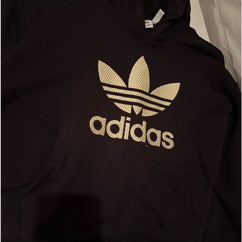 Cropped adidas sweatshirt